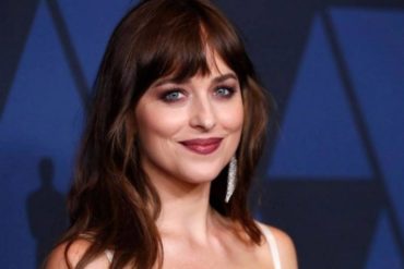 ¡ENTÉRESE! Dakota Johnson anuncia que es bisexual y se encienden las redes (+Reacciones +Memes imperdibles)