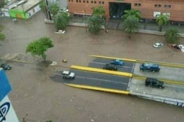 ¡TERRIBLE! Completamente inundada: así quedó Puerto La Cruz tras fuerte aguacero en Anzoátegui este #3Ago (+Fotos y videos)