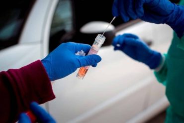 ¡ALARMANTES! OPS alerta que los laboratorios para pruebas PCR en Venezuela «están sobrecargados» ante repunte de casos de COVID-19