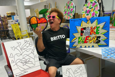 ¡NO SE LO PIERDA! Esto fue lo que respondió el artista Romero Britto tras protagonizar polémico video donde una mujer rompe una de sus obras