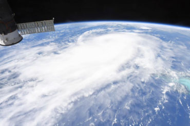 Beryl toca tierra en la costa caribeña de México, cerca de Tulum, como huracán categoría 2