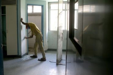 ¡AH, OK! Iris Varela puso a presos a «recuperar» espacios del hospital de los Magallanes de Catia: “La mano de obra ha sido impecable”