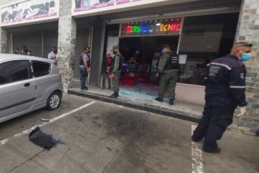 ¡MUY FUERTE! El momento en el que sujetos lanzaron una granada fragmentaria contra un local en Ciudad Ojeda: no se reportaron fallecidos (+Video)