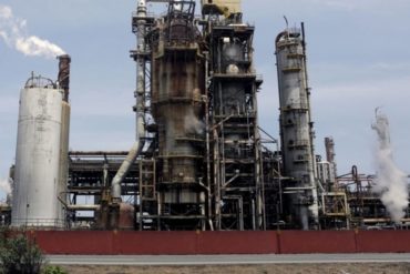 Se mantienen paralizadas las operaciones de la Refinería “El Palito”, según Reuters