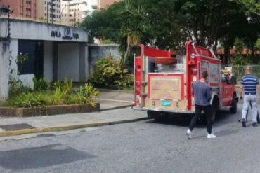 ¡TRÁGICO! Extraoficial: Reportan posible suicidio en edificio en Palo Verde este #28Sep: “Un señor se habría lanzado del piso 11”