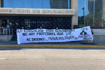 ¡ATENCIÓN! “Mataron el legado de Andrés Bello”: FCU-UCV protestó este #21Sep en el Ministerio de Educación (+Video)