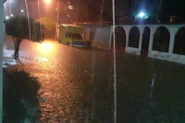 ¡ALARMANTE! Reportan inundaciones en Maracay este #13Oct tras las fuertes lluvias (Los ríos El Limón, Turmero y Madre Vieja se desbordaron) (+Fotos) (+Video)