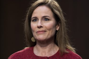 ¡URGENTE! Con 52 votos a favor y 48 en contra: Senado de EEUU confirmó a Amy Coney Barrett como jueza para la Corte Suprema (la propuso Trump)