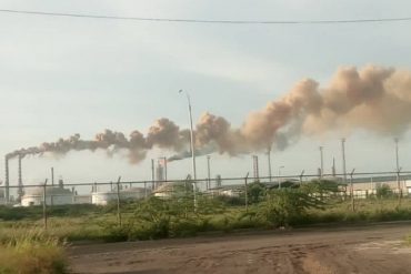 Revelan la verdadera causa del incendio en la refinería Cardón: «Un producto químico hizo combustión»
