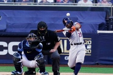 ¡IMPARABLE! José Altuve pega dos jonrones para los Astros de Houston y fijó una marca inédita en las Grandes Ligas (+Videos)