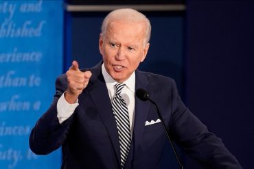 ¡POLÉMICO! Facebook y Twitter restringieron una historia que vincula a Joe Biden con Ucrania por considerarla “poco confiable”