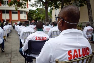 ¿QUÉ TAL? Desertora médica cubana en Venezuela: “Nos prepararon en tiempo récord, y en cuatro meses ya contábamos con un diplomado”