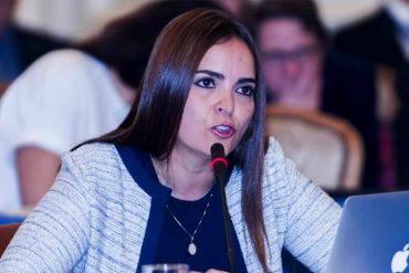 ¡ASÍ LO DIJO! “Fueron a bajarse los pantalones”: Tamara Sujú criticó duramente a delegación opositora que fue a mesa de negociación en México