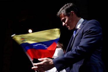 ¡VEA! Así reseñó The Wall Street Journal la salida de Leopoldo López de Venezuela