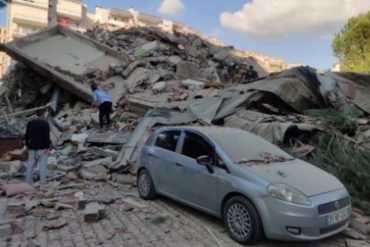 ¡SÉPALO! Reportan 4 fallecidos y 120 heridos en Turquía por el fuerte terremoto en el mar Egeo