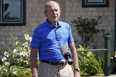 ¡VEA! George W. Bush dice que felicitó a Biden, pero recalca que Trump tiene derecho a pedir reconteo: “Cualquier problema sin resolver será propiamente juzgado”