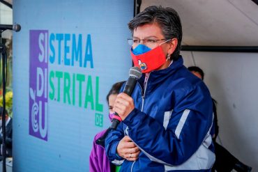 ¡CONTROVERSIAL! “Insiste en demostrar su xenofobia”: en redes le cayeron encima a la alcaldesa de Bogotá por comentarios denigrantes sobre venezolanos