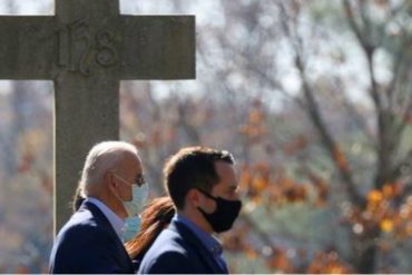 ¡SE LO MOSTRAMOS! Biden acudió a misa y visitó las tumbas de sus hijos fallecidos un día después de ser declarado ganador por los medios (+Fotos)
