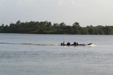 ¡LO MÁS RECIENTE! Diputado Omar González confirma que niños deportados están en aguas limítrofes de Delta Amacuro: Serían regresados a Trinidad y Tobago tras bajar el oleaje