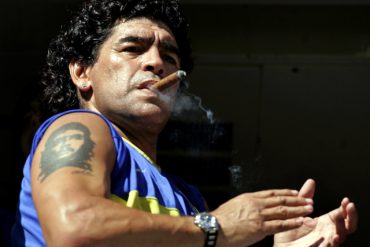 ¡ATENCIÓN! “Lo quebró en mil pedazos”: Aseguran que a Maradona le daban porros de marihuana y alcohol “para que no molestara” (+Chats reveladores)