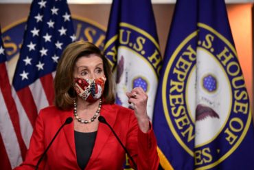 ¡VEA! Fox News: Pelosi se niega a denunciar el socialismo mientras la ideología de izquierda continúa abriendo una brecha en el Partido Demócrata