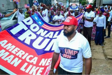 ¡FUE VIRAL! Cientos de nigerianos marcharon en apoyo a Trump este #3Nov (+Video + agradecimiento del aspirante a ser reelecto en EEUU)