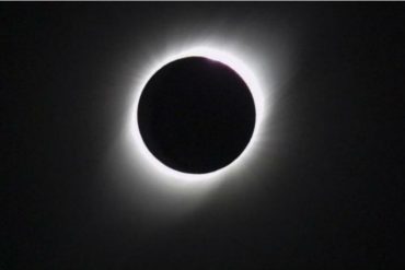 Cómo será el eclipse lunar total y desde dónde se podrá ver en América Latina este #8Nov