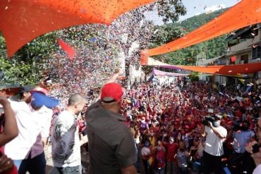 ¡UN DESPELOTE! Jorge Rodríguez se olvidó de la pandemia y se reunió con un gentío durante asamblea en Santa Rosalía (+Video) (+Datos de la pandemia)