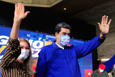 ¡TREMENDO AMOR! Maduro nuevamente trató a Cilia Flores como un “objeto” de su propiedad: “Me la gané con mucho esfuerzo, no me quería parar”
