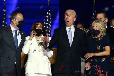 ¡POR TODO LO ALTO! Las estrellas que participarán en el especial que prepara la televisión estadounidense el día de la toma de posesión de Biden (lo conducirá Tom Hanks)