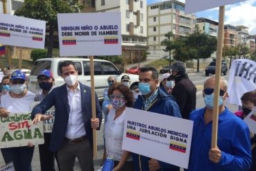 ¡VEA! Guaidó protestó junto a un grupo de vecinos de Baruta por las constantes fallas de los servicios públicos en Venezuela (+Fotos)