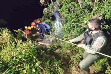 ¡LAMENTABLE! Fallecieron en trágico accidente tres animalistas de FundaBolívar en Táchira: denuncian que dos gandolas se atravesaron en la vía (+fotos y videos)