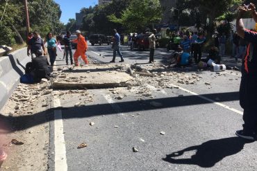 ¡TERRIBLE! Un muerto y tres heridos tras el colapso de la pasarela de San Agustín este #4Ene (+Fotos +Video)