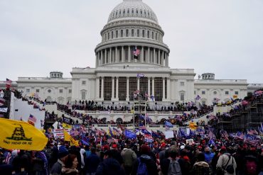 ¡LAMENTABLE! El quinto muerto por el asalto al Congreso: policía falleció luego de resultar herido en los hechos violentos en el Capitolio