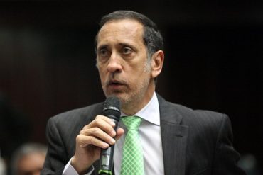 ¡DEBE SABERLO! José Guerra: “La reconversión monetaria es solo un cambio cosmético”