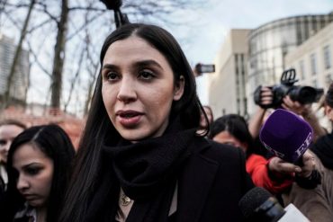 ¡LO ÚLTIMO! Jueza ordena mantener detenida sin posibilidad de fianza a Emma Coronel, esposa de «El Chapo Guzmán»: afronta posible cadena perpetua