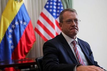 “Queremos ver elecciones libres y justas en Venezuela”: James Story dice que trabaja con Guaidó y la Plataforma Unitaria para lograr negociaciones