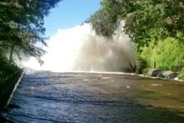 ¡EFICIENCIA O NADA! Dos tuberías de importancia sufrieron fracturas en dos puntos distintos de Miranda en últimas 24 horas (+Imágenes + se suspendió suministro de agua)