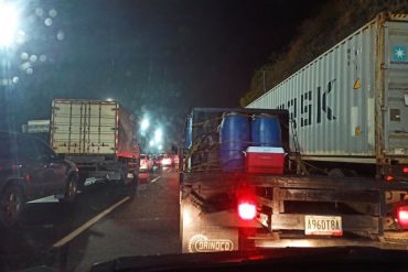 ¡VEA! Cerco sanitario para contener repunte de casos de COVID-19 generó fuertes colas para ingresar a Caracas este lunes #15Mar (+Foto) ¡VEA! Cerco sanitario para contener repunte de casos de COVID-19 generó fuertes colas para ingresar a Caracas este lunes #15Mar (+Foto)