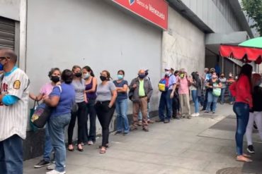 ¡OJO! Más de 30.000 trabajadores bancarios han abandonado sus puestos entre 2016-2021: emigraron o se fueron al comercio informal