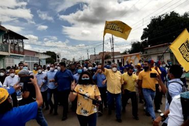 ¡DEBE SABERLO! Grupos violentos intentaron amedrentar y agredir a diputados de la AN legítima durante recorrido por las calles de Coro este #17Mar