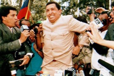 ¡NO OLVIDAN! “Liberaron al demonio que acabó con un hermoso país”: así venezolanos recordaron que hace 27 años Chávez salió de la cárcel de Yare