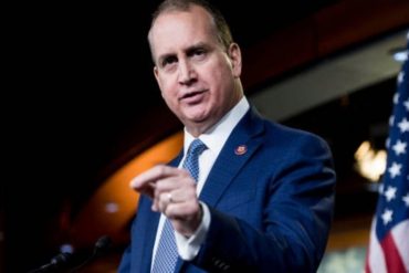 ¡COMPROMETIDO! Díaz-Balart afirmó que seguirá trabajando para que los venezolanos que huyeron de Maduro “puedan permanecer a salvo” en EEUU