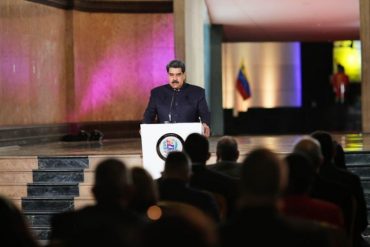 ¿QUÉ TAL? “Algún día tendrán que hacerlo”: Maduro dijo que la “monarquía española” tiene que “arrodillarse y pedirle perdón” a América por el colonialismo (+Video)