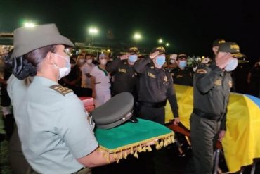 ¡VEA! Trabajadores venezolanos de Rappi rindieron homenaje con flores al policía asesinado por un connacional en Bogotá (+detalles del caso) (+Foto)