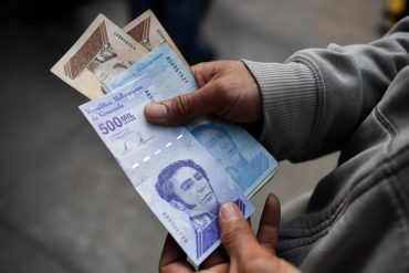 ¡VEA! Así quedaron los salarios del sector público tras el pírrico aumento que anunció Maduro el #1May (+Tablas)