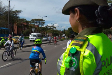 ¡ORGULLO! Venezolano auxilió a mujer que fue víctima de hurto en Bogotá: persiguió al delincuente y recuperó lo robado (+Video)