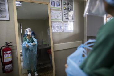 ¡IMPORTANTE! Balance de la pandemia en Venezuela este #23Abr: se detectaron 1.318 contagios y fallecieron 22 pacientes (+Gráficos)