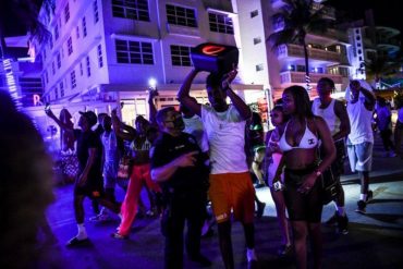 ¡LE CONTAMOS! Declaran estado de emergencia y toque de queda en Miami Beach tras el “caos” generado por las vacaciones de Spring Break (+Videos de espanto)