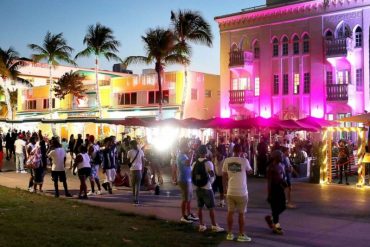 ¡LE CONTAMOS! Extienden estado de emergencia en Miami Beach por el desenfrenado aumento de turistas en plena pandemia